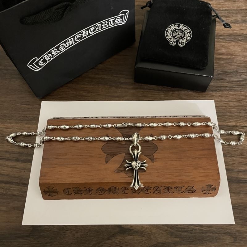 Ch**me He**ts necklaces